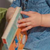 Bébé à la bibliothèque à la Bibliothèque Montriond
